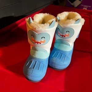 Cat & Jack Toddler Winter Boots